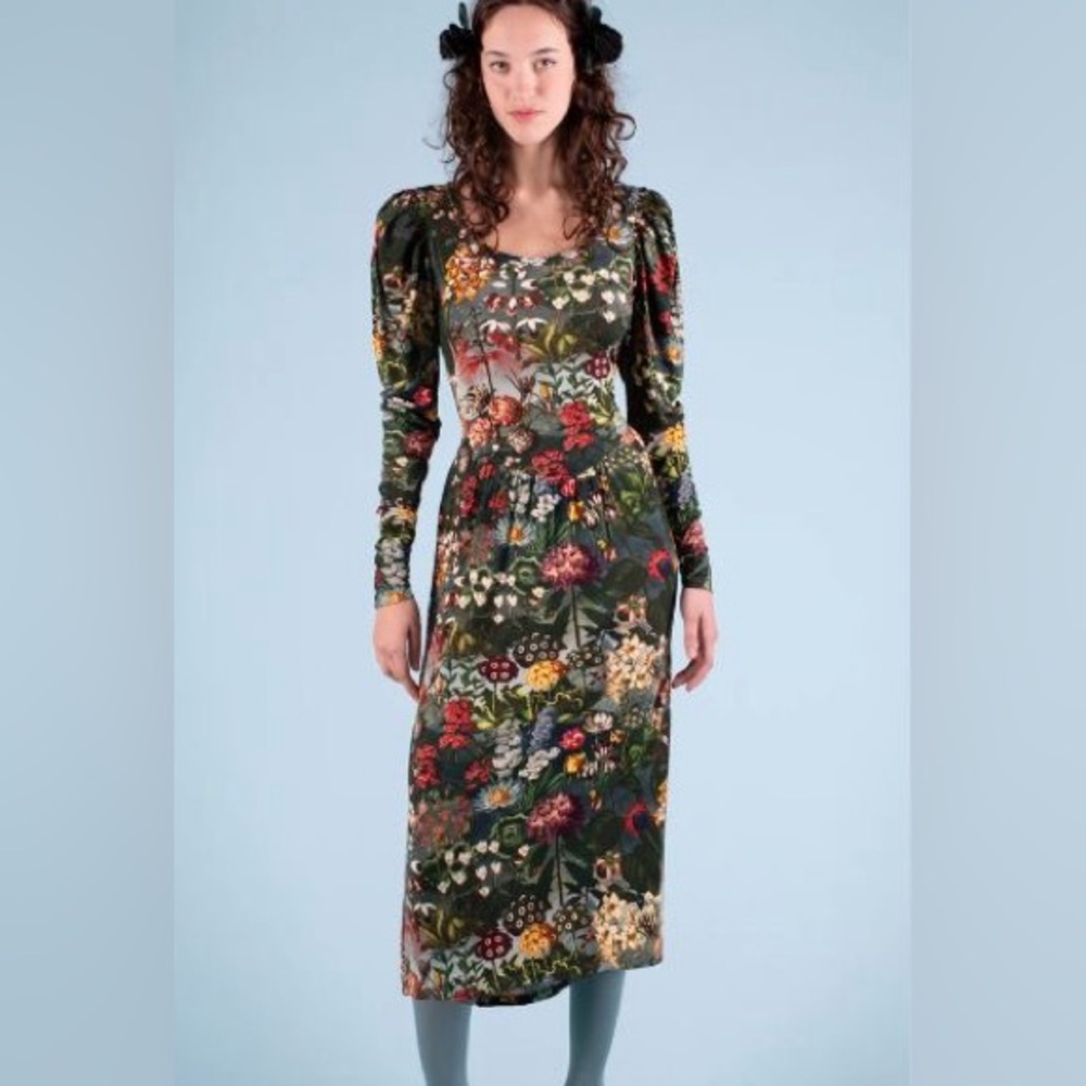 Samantha Pleet Regal Dress - Oracle Garden